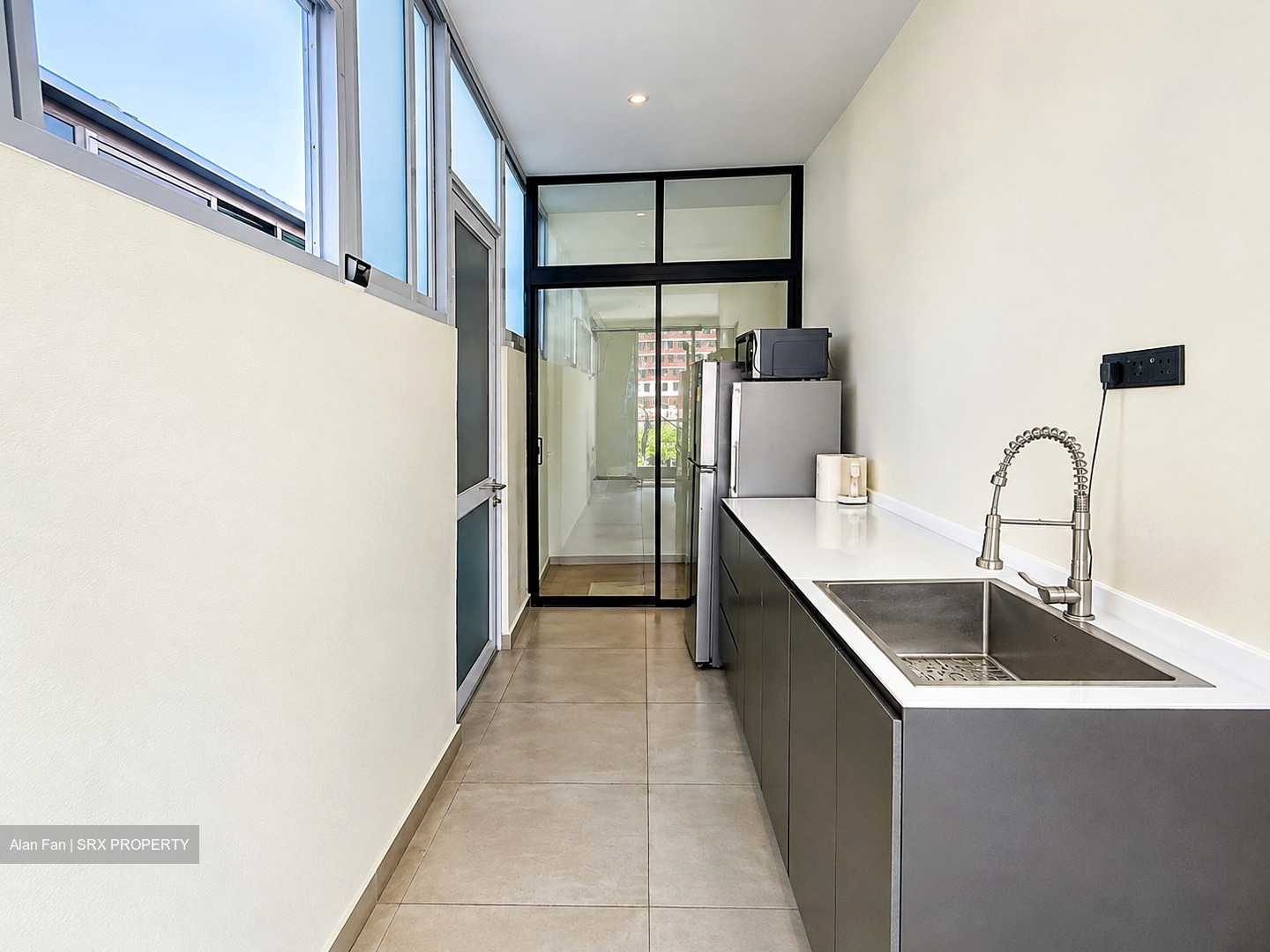 Suites @ Paya Lebar (D19), Apartment #628784081